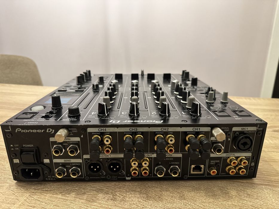 Mixer Pioneer DJM 900 Nexus 2