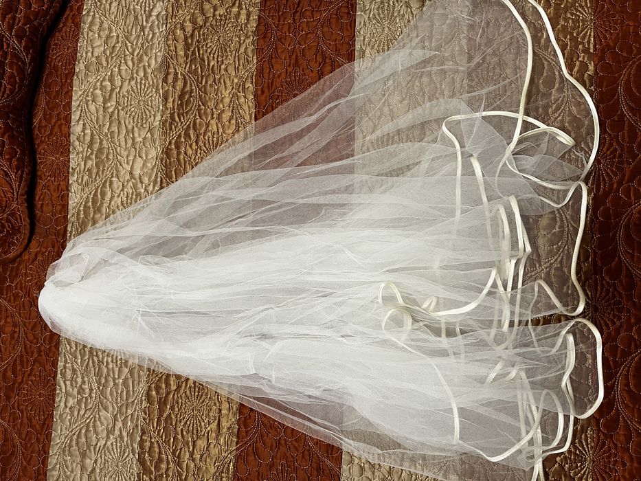 Свадебное платье 46