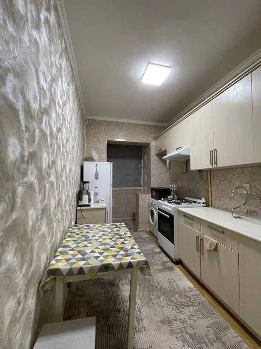Продается 3\5\9 АЙБЕК ор-р УЛ Афрасиаб Ойбек метро 75м2