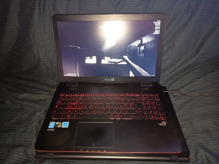 Laptop gaming Asus Rog G551jw, Core i7 4720hq, 16gb ram, Nvidia GTX 960m, tastatura iluminata, ssd 240gb, full HD