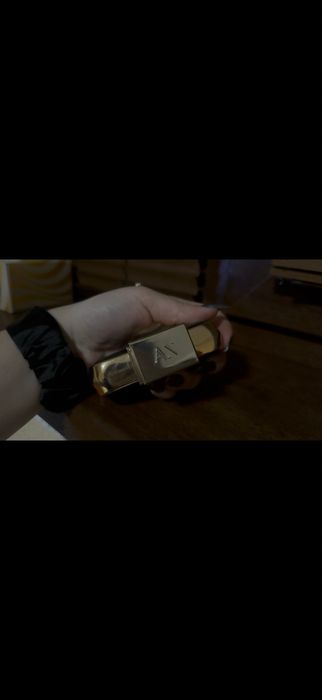 Дамски парфюми съвсем малко използвани