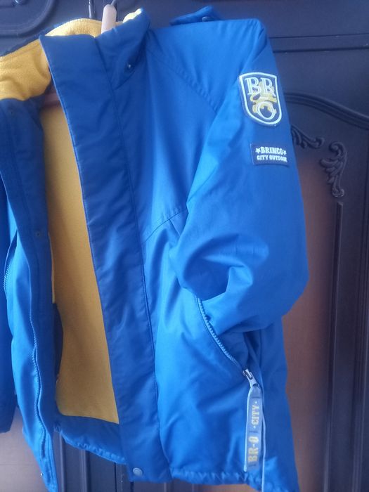 Продам куртка на мальчика