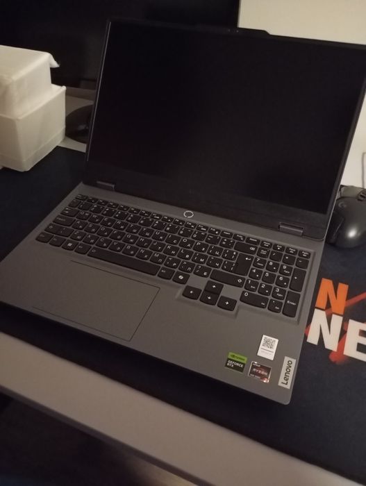 Леново LoQ 15 Геймърски лаптоп