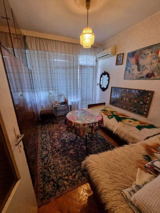 Топ център до Паспортна служба, двустаен, непоследен етаж