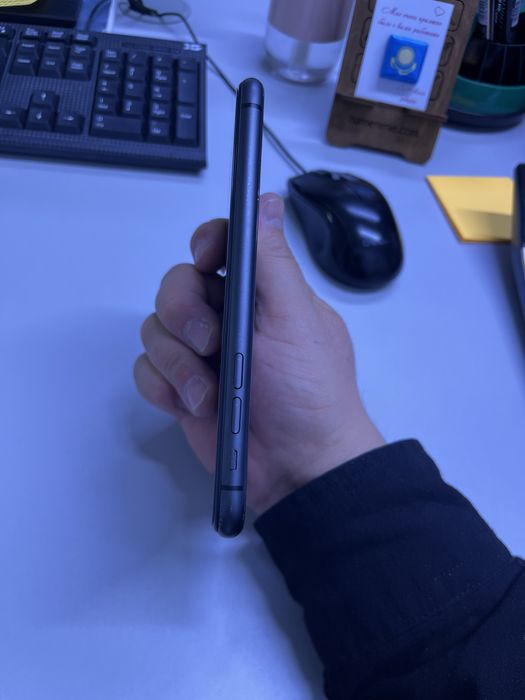 Смартфон Iphone 11