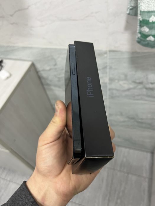 Iphone 12 pro karopkali