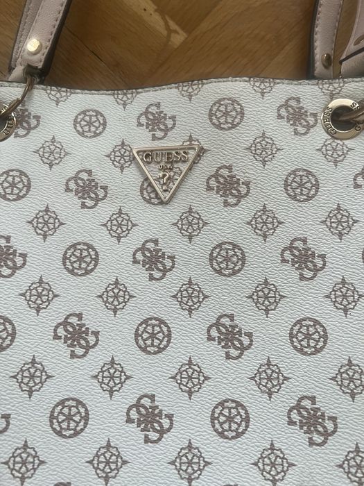 Guess дамска чанта