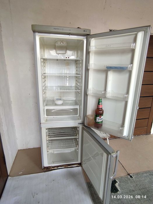 Eski xaladilnik sotiladi, ishlamay qolgan