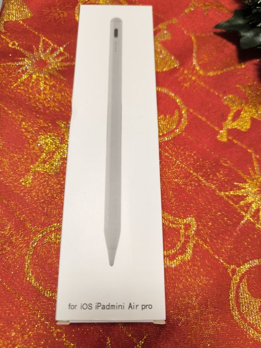 Creion magnetic iPad