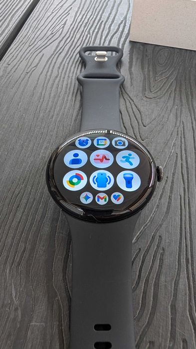 Google Pixel Watch 4 45mm LTE Obsidian – Nou, desigilat, garanție 17.08.2028