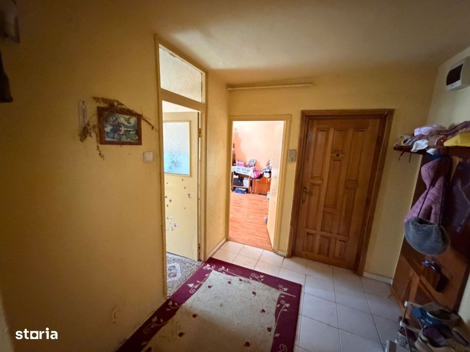 Apartament 2 camere, etaj 2 - Cugir