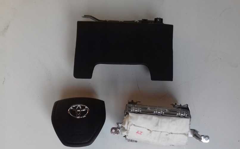 Toyota RAV 4 plansa de bord - kit airbag - set centuri de siguranta