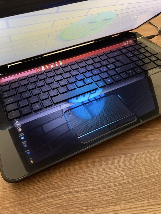 Laptop Hp g7 Display 17,3 led,6gb ram,Windows 10,500gb m cu incarcator