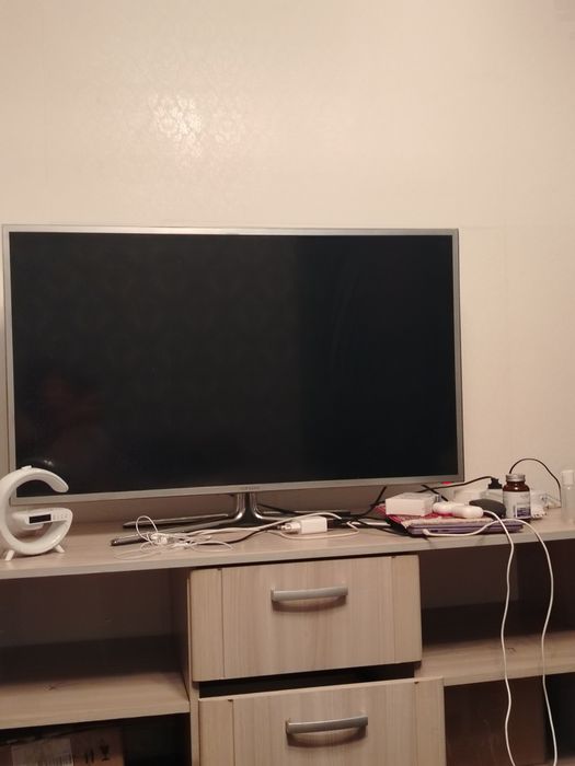 Продам  телевизор Samsung Smart TV