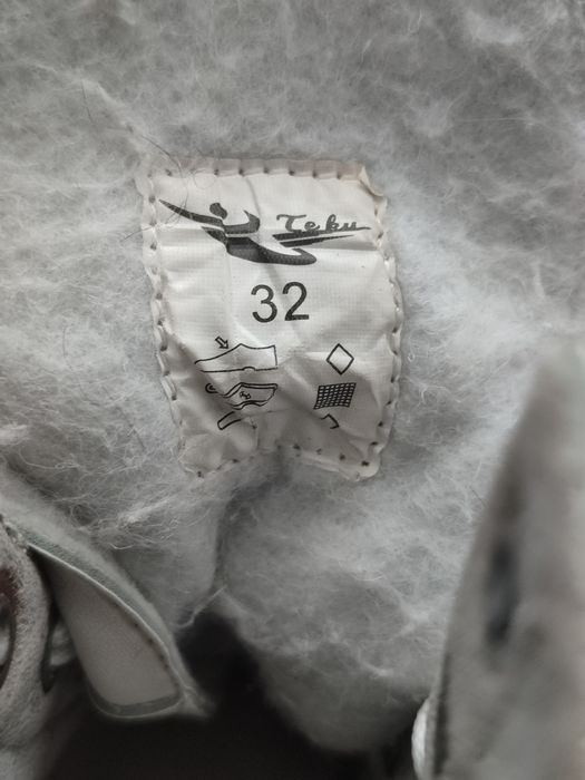 Коньки на девочку