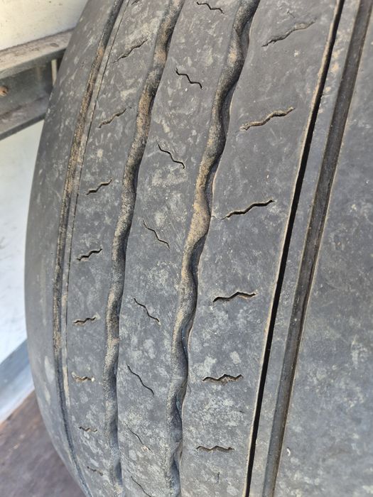 Предна гума камион 315/70/22.5 Continental