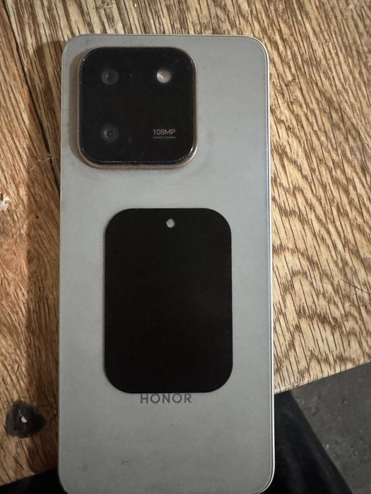 Sotiladi honor x7d