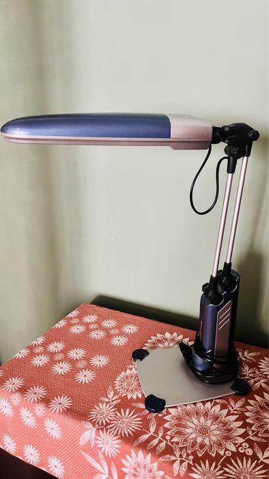 Лампа. Настольная лампа