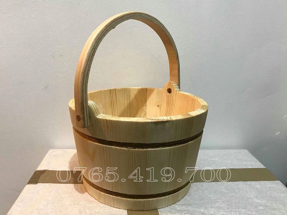 Roata din lemn cu manere - roata de lemn -roti rustice din lemn Craiova ...