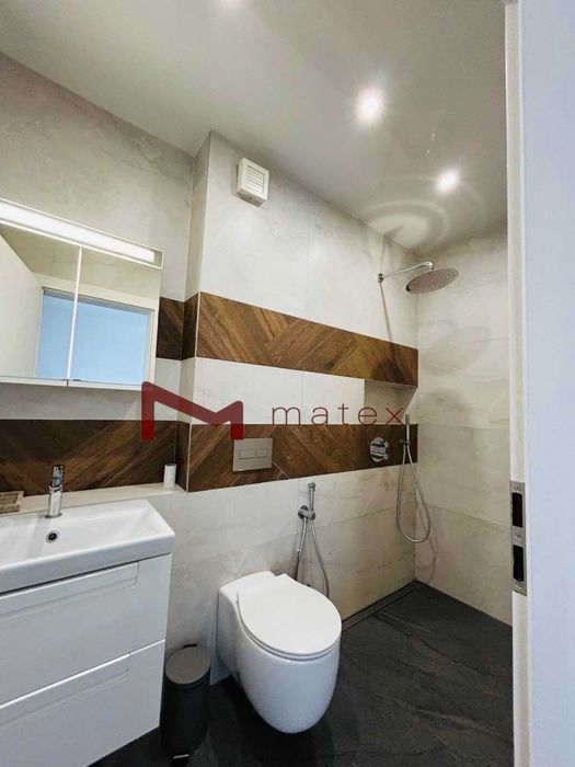 Продава се Тристаен апартамент в Варна, Трошево - 110 кв.м за 1955 €/кв.м - Снимка #11