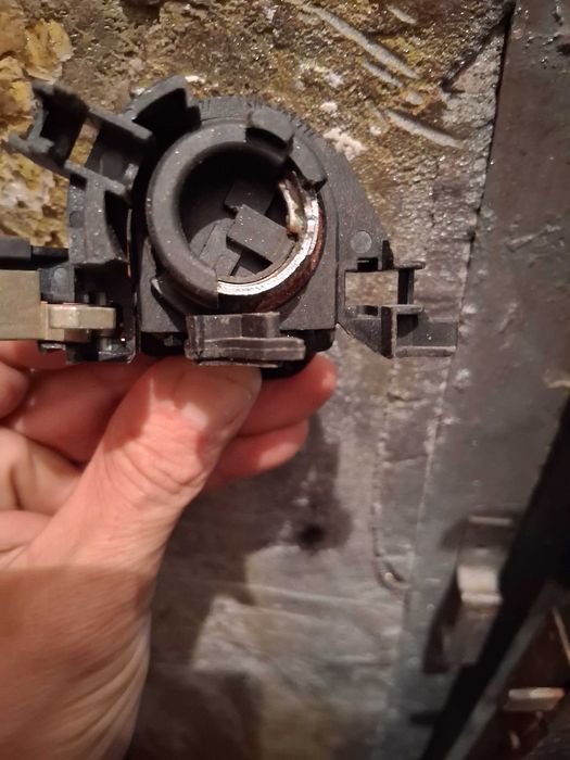 Патрон за бажник за модел Фолксваген фокс