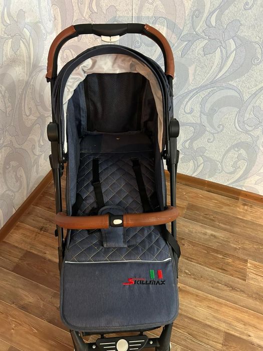 Продам коляску новую