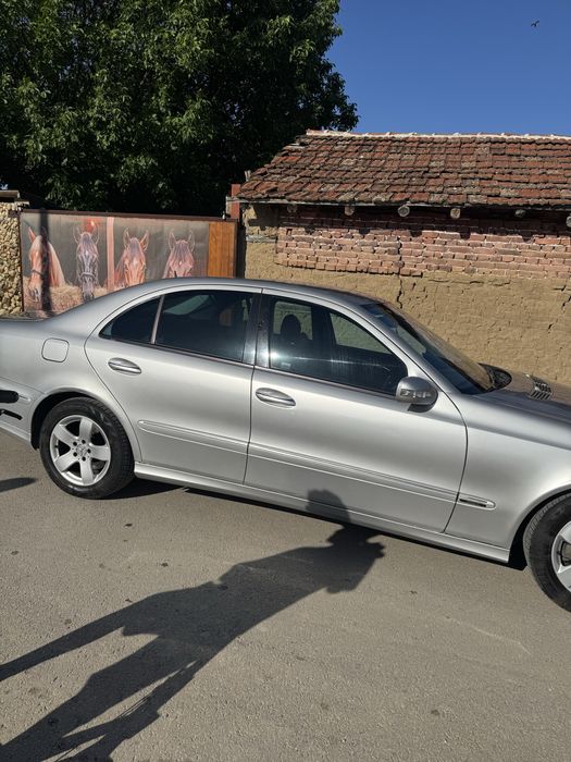 Продавам Mercedes-benz e320 w211