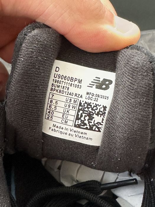 New Balance 9060 “Triple Black Suede” 40