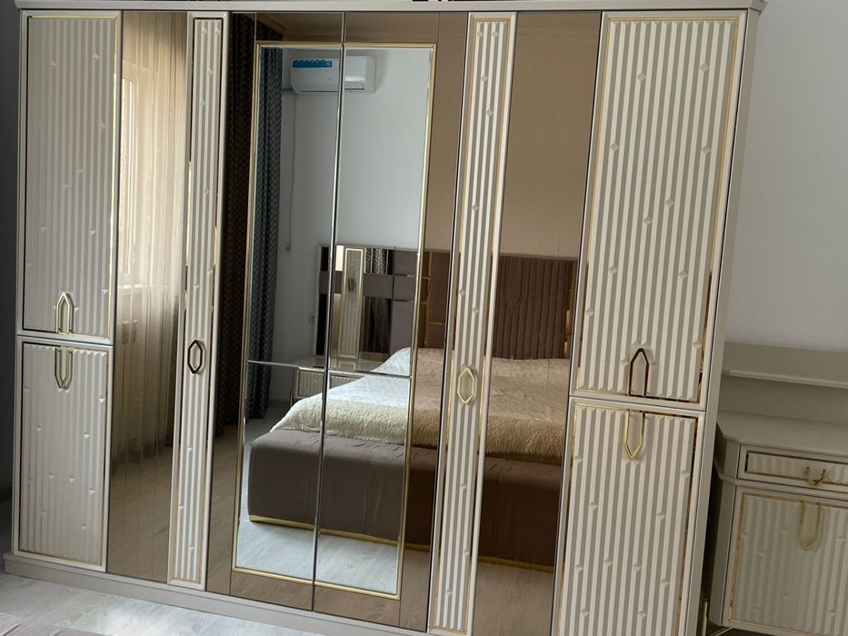 Спальный гарнитур в отличном состоянии