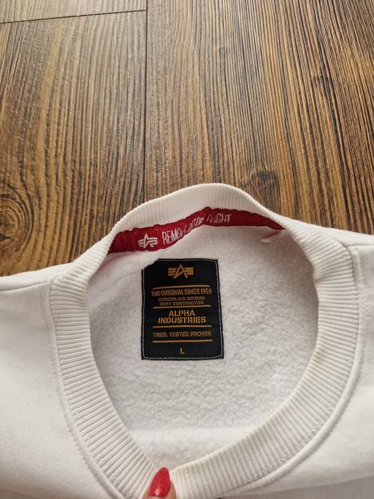 Страхотна  мъжка  блуза суитчър ALPHA INDUSTRIES размер L