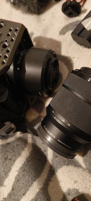 Sony a7 iii + FE f/3.5-5.6 / 28-70mm + E f/1.8 / 50mm + аксесоари