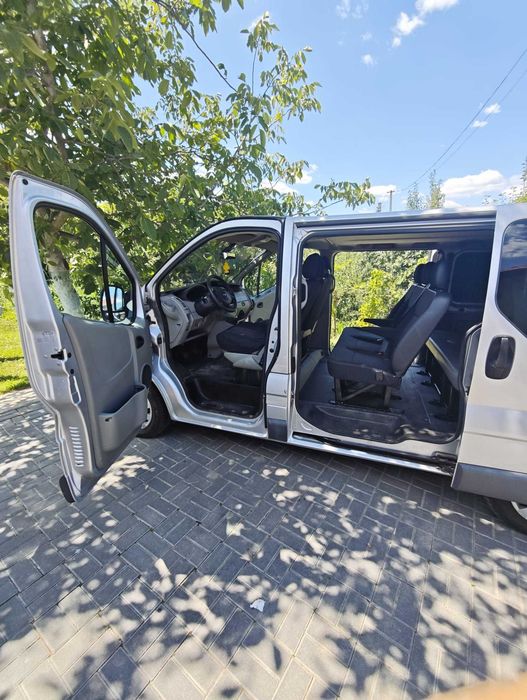 Opel Vivaro 8+1  2014 2.0 cdti