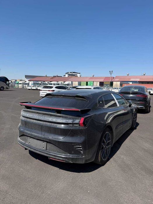 Zeekr 001 AWD Ultra+ | Максимальная комплектация | 2026