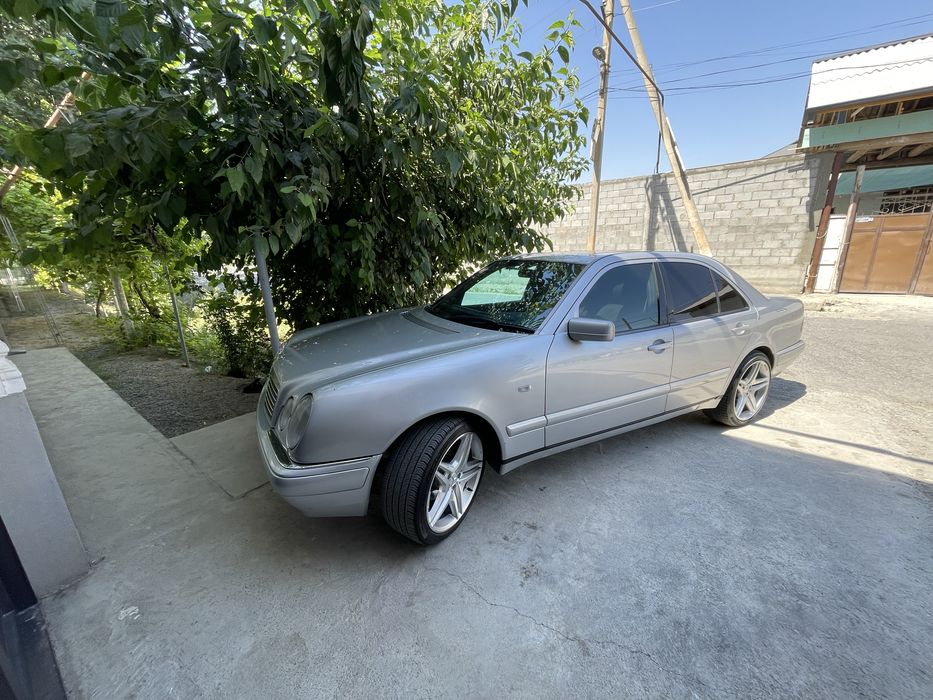 Mercedes benz w210