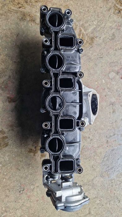 Galerie admisie cu motoras clapeta VW Passat B6