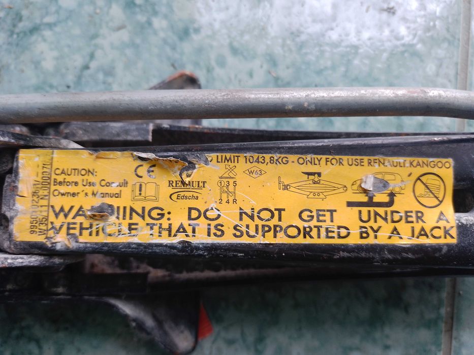 Крик за рено Канго Пежо