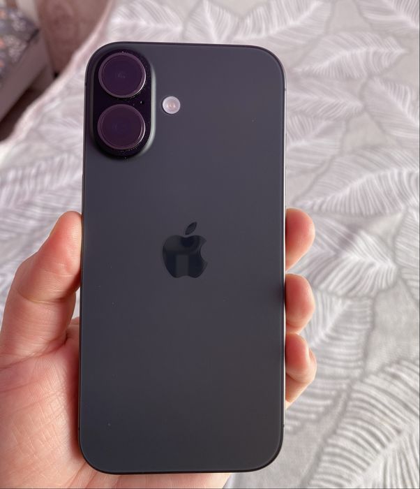 IPhone 17 на 256 Гб eSim