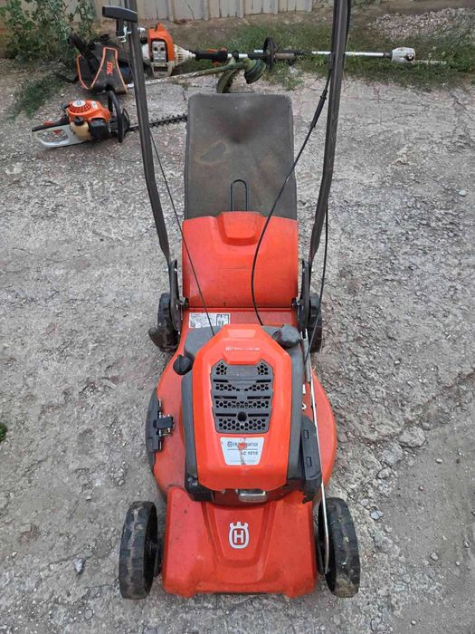 Самоходна косачка Husqvarna LC 151S