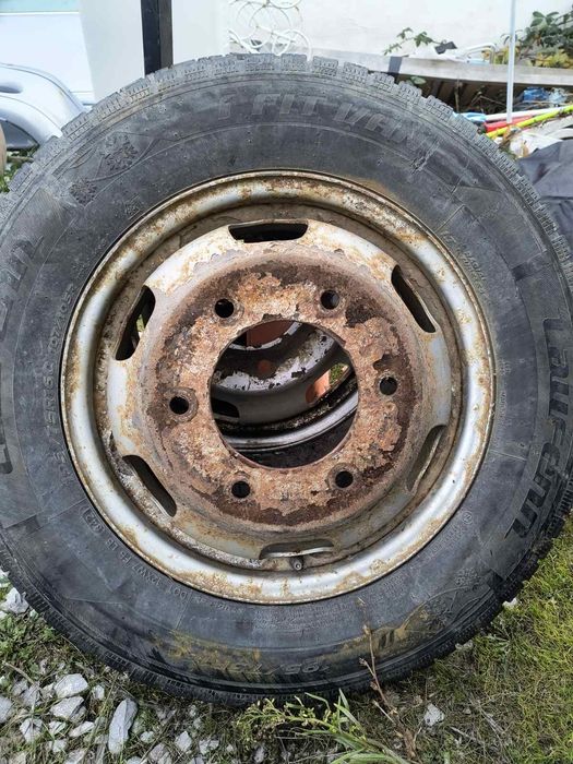 Два броя гуми с джанти 195/75/16С