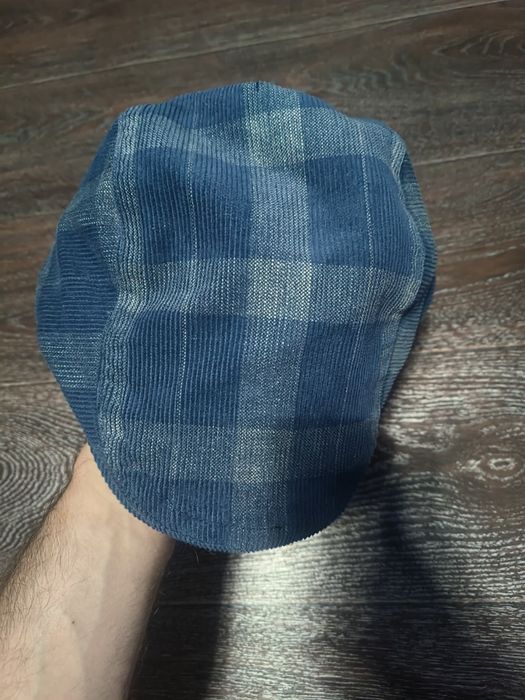 Кепи велюровая новая