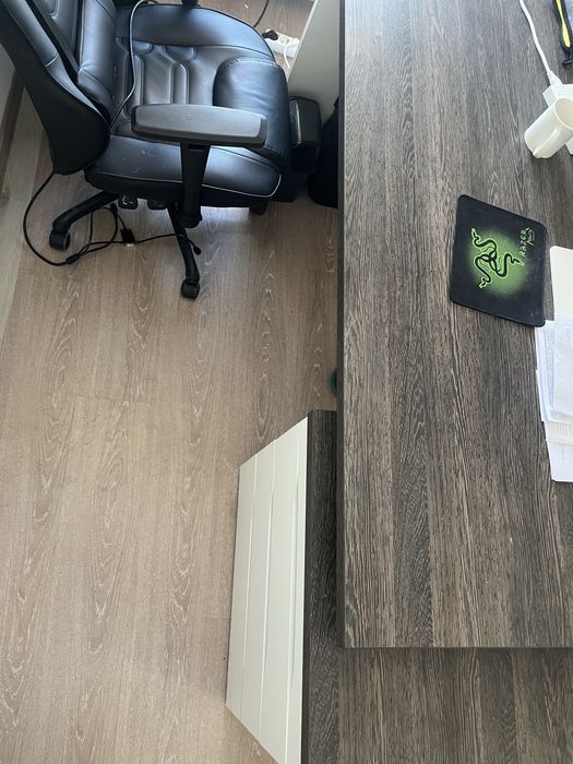 Продается 4 стола только комплектом