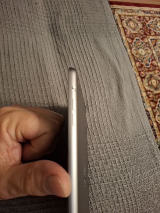 Vand iPad mini model A1432, pentru piese