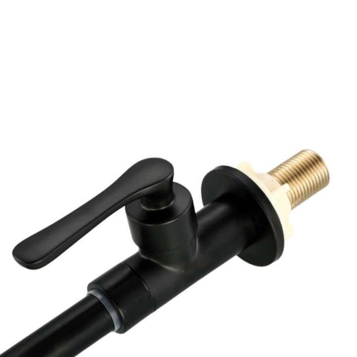 Кухненски смесител стил и красота в черно само за СТУДЕНА вода