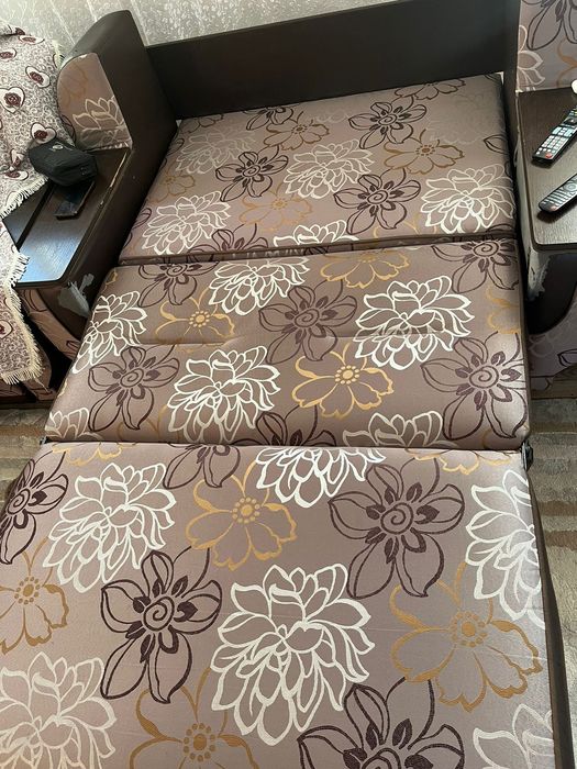 Продам диван тройка