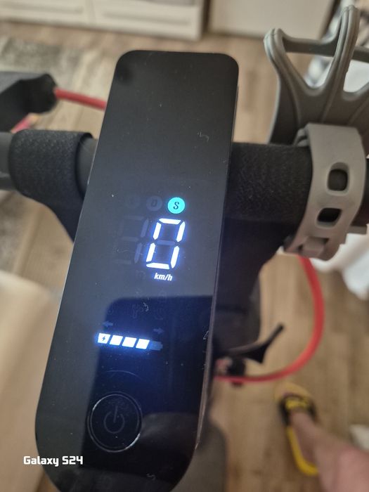 Xiaomi Electric Scooter 4 Pro (2nd Gen)