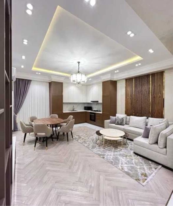 Сдаётся квартира посуточно в центре города.