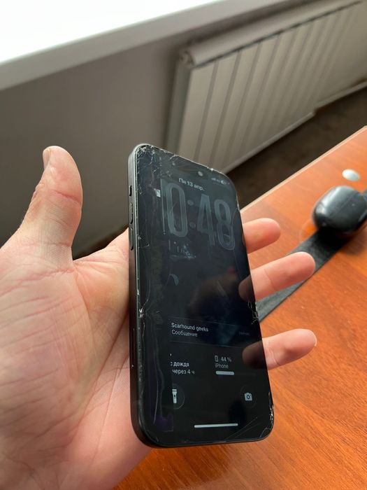 Продвм айфон 15!