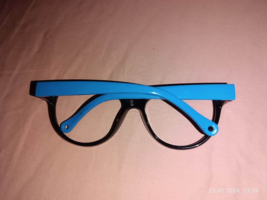 Оправа для детских оптических очков. От 6 до 10 лет. Силиконовая.