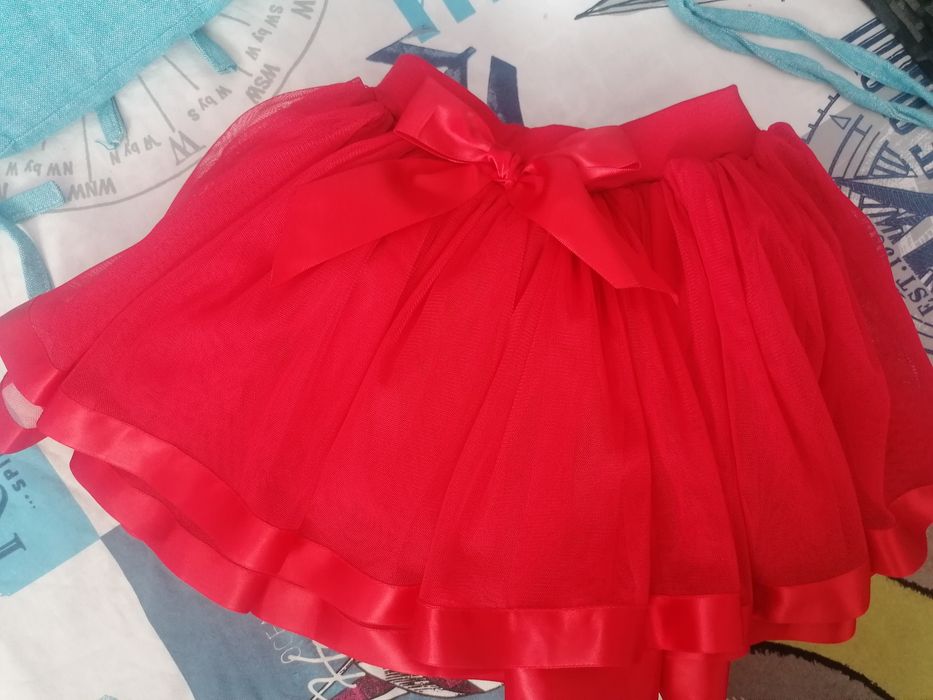 Рокли и якенца за млада госпожица