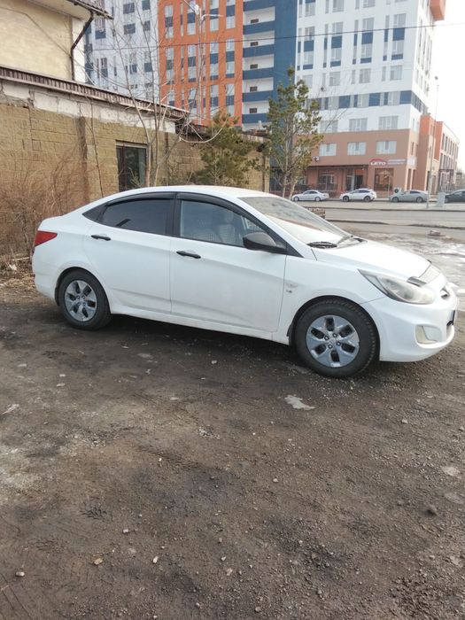 Хондаи Акцент находу